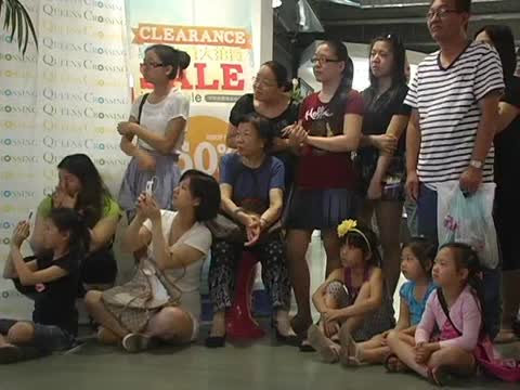 熱力夏日派對 飛越皇后登場