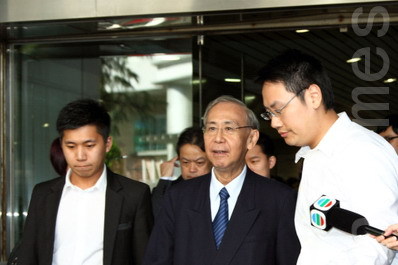 港前政務司長與富商涉貪遭起訴
