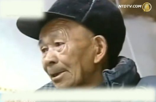 誠信無價 83歲老人拾荒為喪子還債