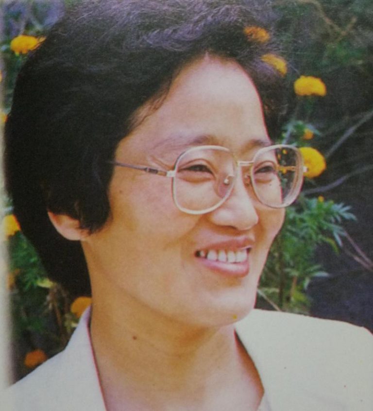 何與懷：招魂--為戴厚英 為人道主義