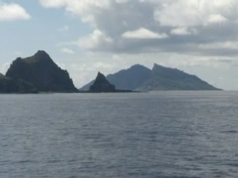 2日本人登上釣魚島 中國漁政船再現