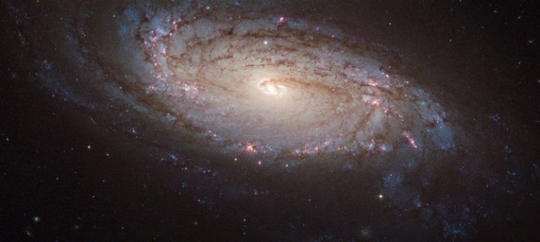哈勃望遠鏡拍攝到8000萬光超新星爆發