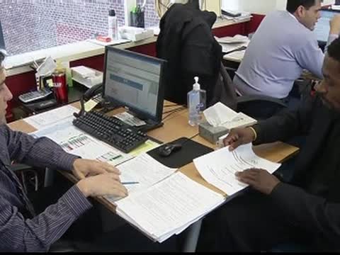 就業與經濟數據不佳 奥巴馬難捱