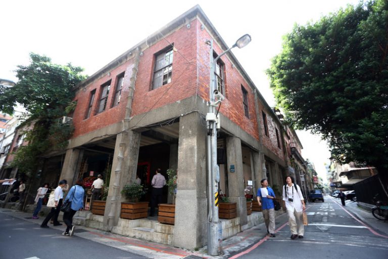 柑仔店變古蹟  唱老歌慶週年