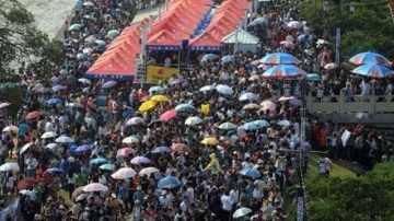 西窗飛雨：花錢買罪受的中國式旅遊