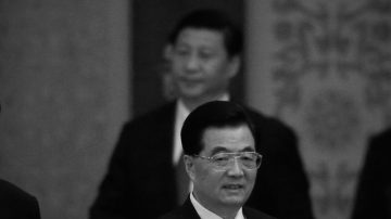 专家：胡是否续掌军委 事关习近平生死