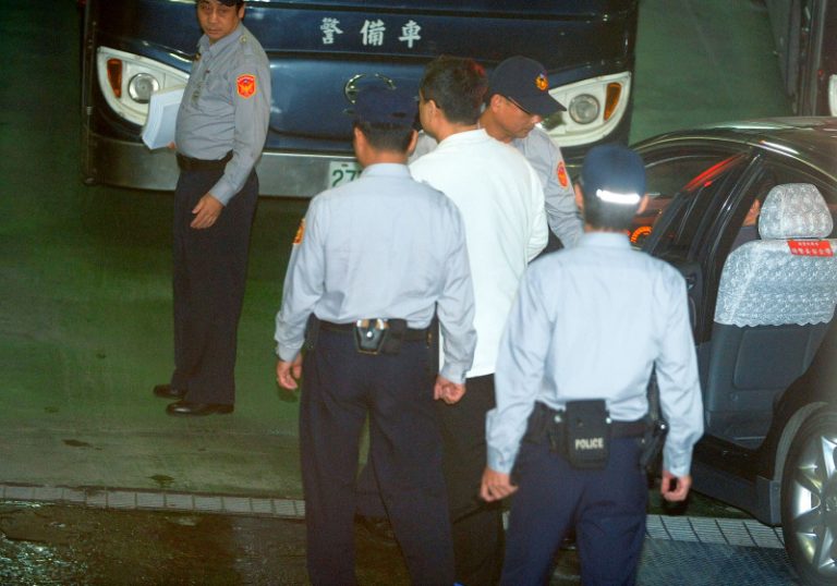 收賄藏錢 林益世貪污罪起訴