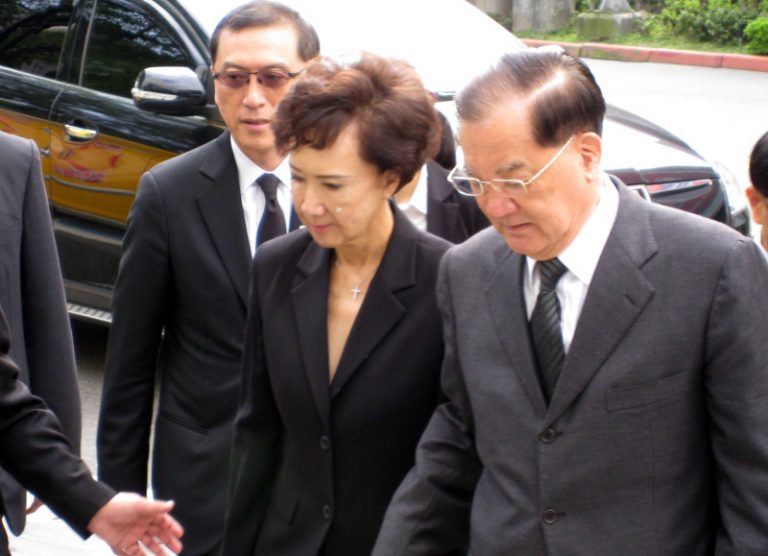 追思辜濂松 政商界出席