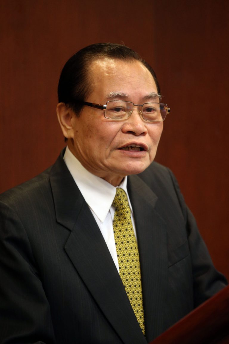 曾勇夫駁密見說  要求週刊澄清