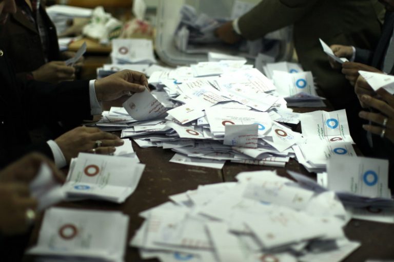 埃及憲法草案公投 六成選民支持