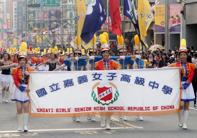 嘉市國際管樂節  創意熱鬧踩街