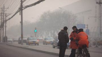 大陸多地空氣污染爆表 毒霧籠罩北京