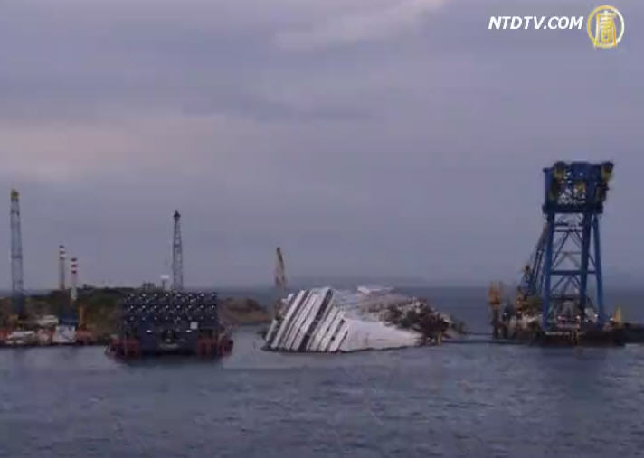 吉里奧島將紀念協和號失事一週年