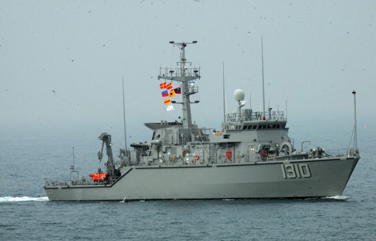海軍新年戰備操演  獵雷艦現身