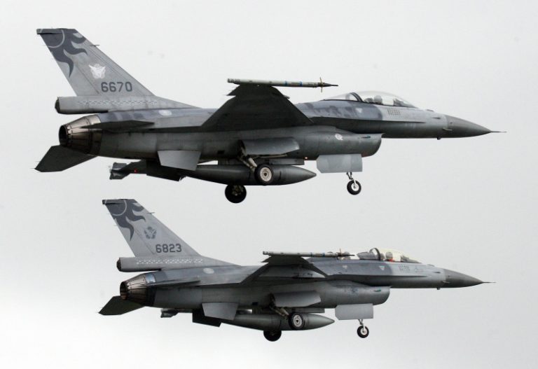 F16緊急戰備起飛  6分完成