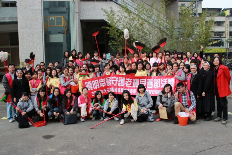 社福團體動員  助弱勢大掃除