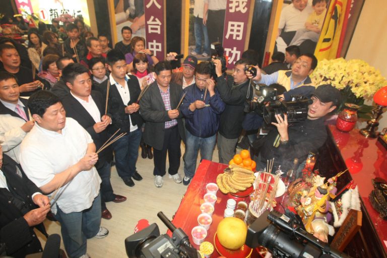 立委補選  顏寬恒自行宣布當選