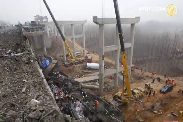 官稱爆竹炸垮大橋 民：質量太差