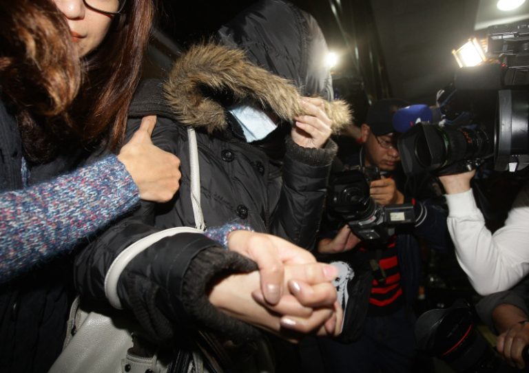 林克穎女友  交保限制出境