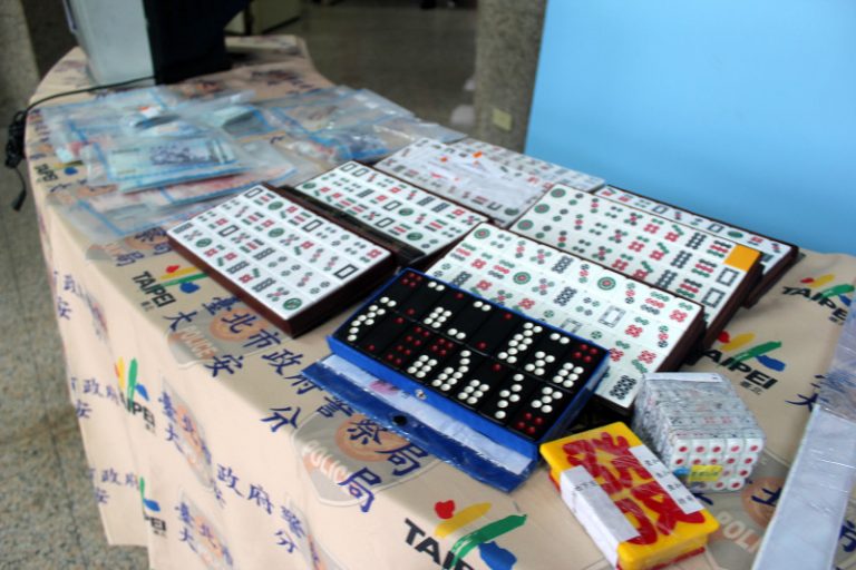 賭場派車接客  剛開幕就遭破獲