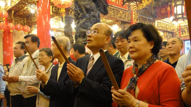 蘇貞昌屏東發紅包　未提政局