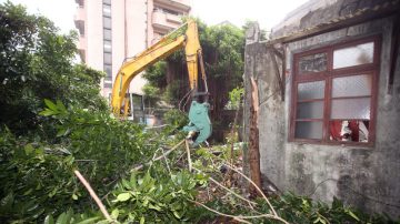 華光社區開拆  居民憂住屋結構