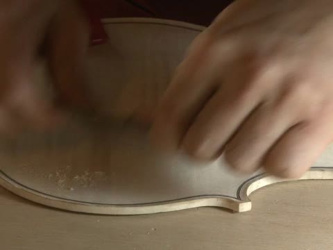 日式老建築活化 手工製琴師進駐