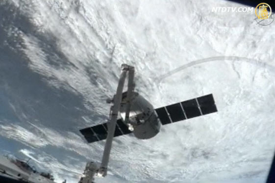 美私人宇宙飛船將與國際空間站對接