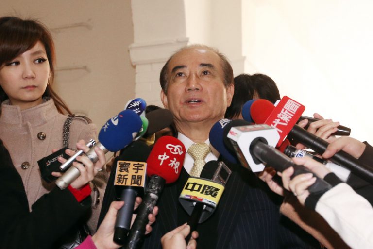 王金平：政府不開放瘦肉精美豬