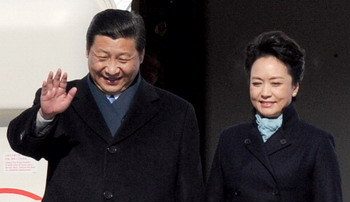 习夫人穿国货 风头盖主席 党媒忌讳不报导