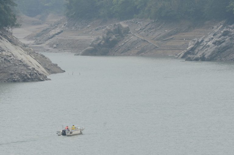 氣象預報鋒面  石門預備人造雨