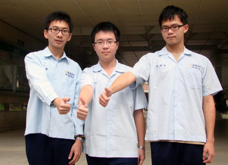 同窗十年  2人同上台大醫學系