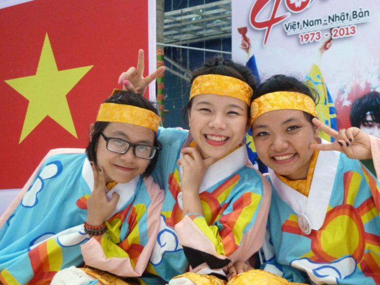 建交40年  越日春祭熱鬧舉行