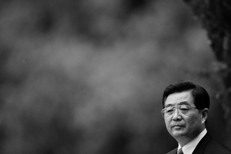 胡錦濤傷心地掏腰包請客 竟無一人賞臉