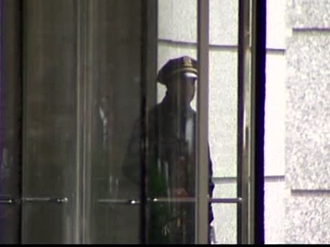 記者刺探客戶資訊 彭博社道歉