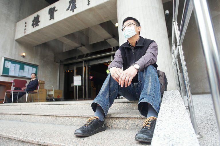 教授雙薪改革不成 全教總絕食