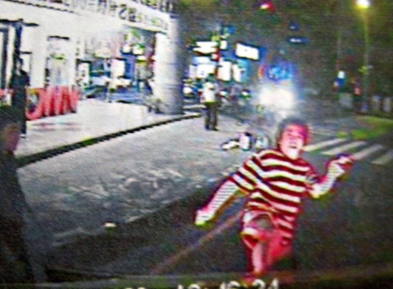 酒後拒救護  怒踹消防員