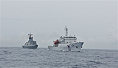 3巡防艦護漁 台南艦抵案發地