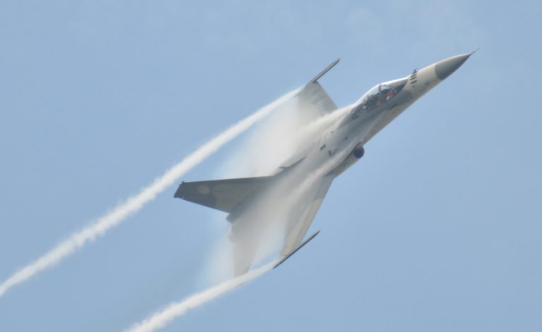 聯合操演  海空兵力策護海巡