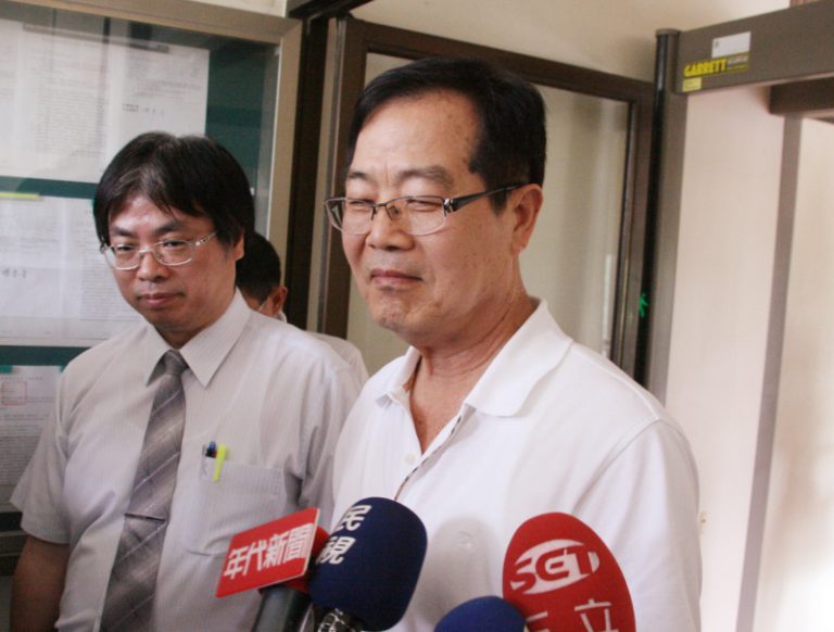 李朝卿涉貪開庭  反咬共同被告