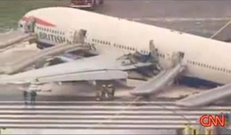 英航班機迫降希思羅機場 兩跑道關閉(視頻)