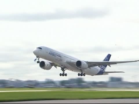 打造8年 空巴A350 法國試飛成功