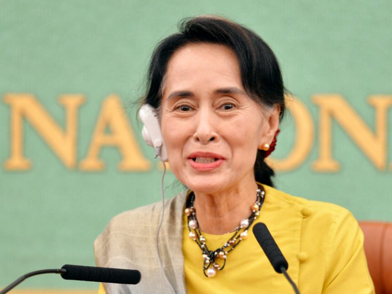 翁山蘇姬公開表態 參選緬甸總統