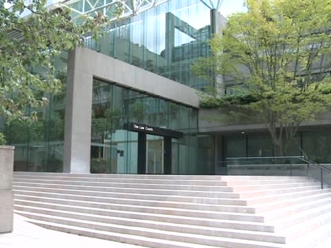 謀炸省議會嫌犯 庭上從容8月返庭