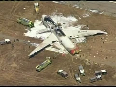 韓亞墜機90秒才疏散  乘客撥911求救