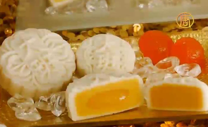 香港美食展 全球最大榴槤月餅飄香