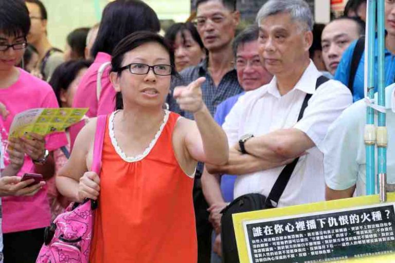 【今日點擊】曾慶紅內部會議講話稱越亂越好辦