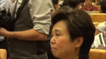 洛城华裔民选官员协会新会长上任