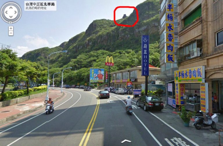 生死一瞬間 北台灣坡地落巨石砸轎車（視頻）