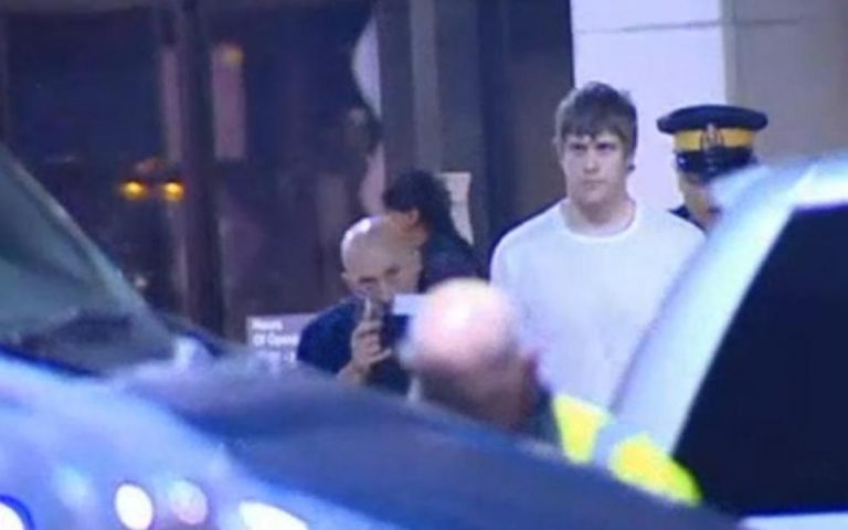 射殺運鈔同事搶劫40萬 加兇犯判終生監禁